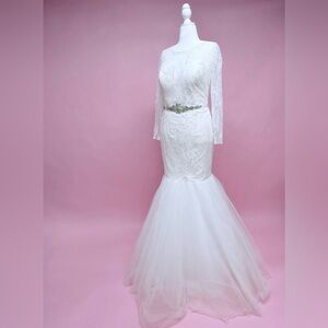 Elegant White Lace Mermaid Dress